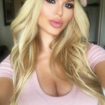 hornyporny23 uit zuid-holland