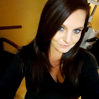 womanbi uit west-vlaanderen